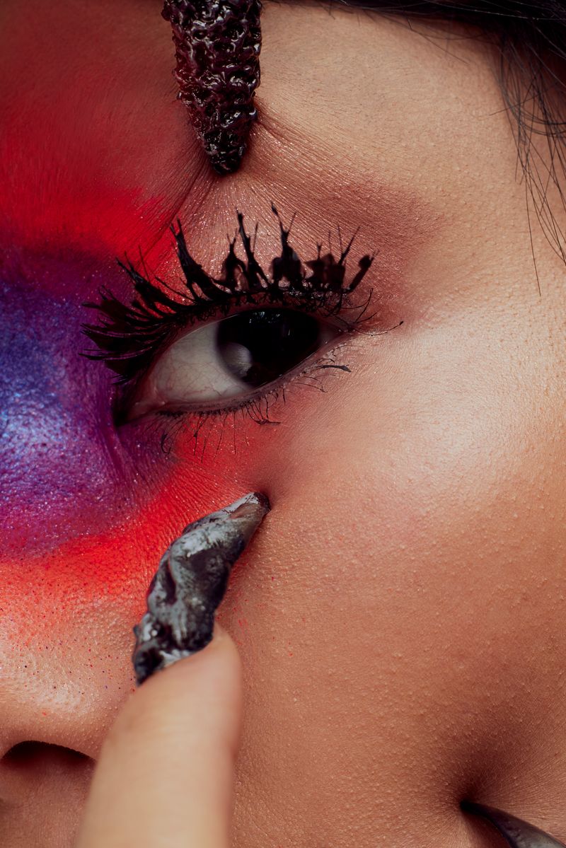 © Laura Knipsael - Image from the CHROMATIC IDENTITIES photography project