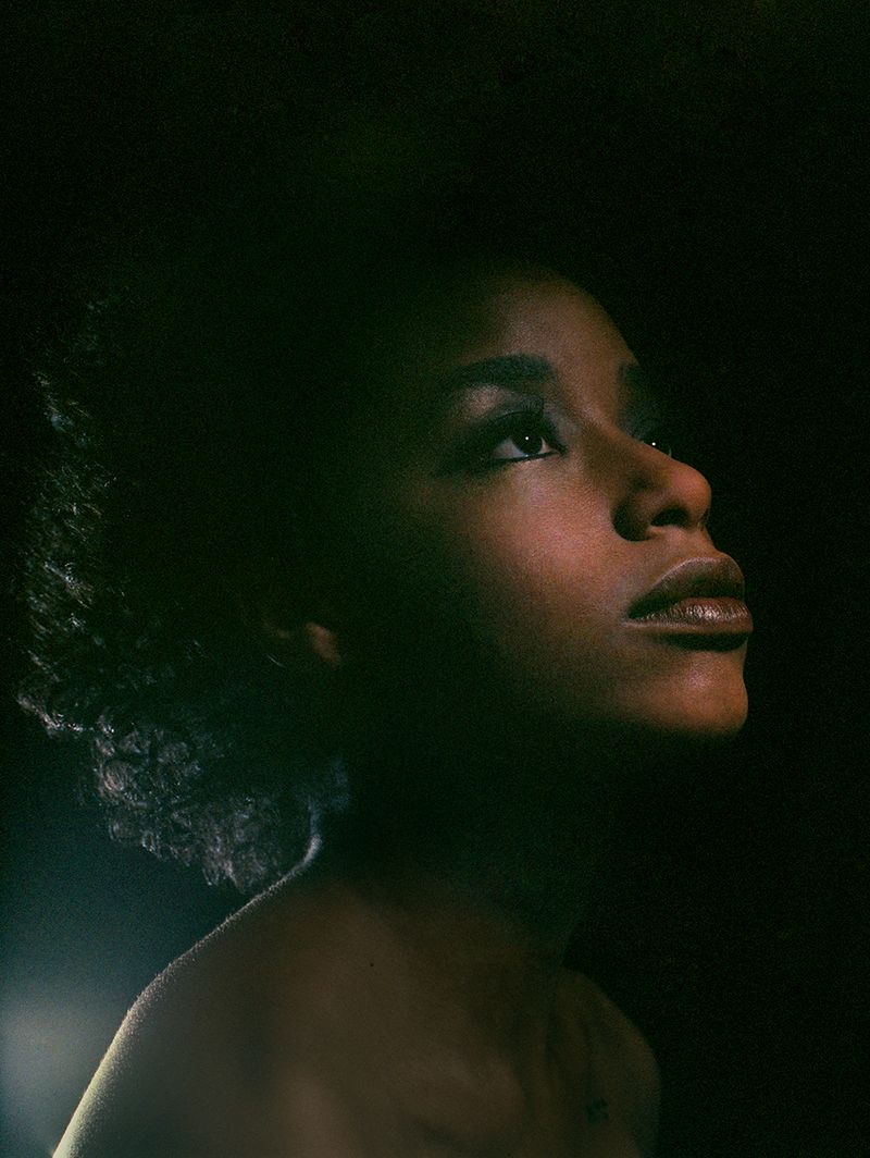 © Chloe Aftel - amaker