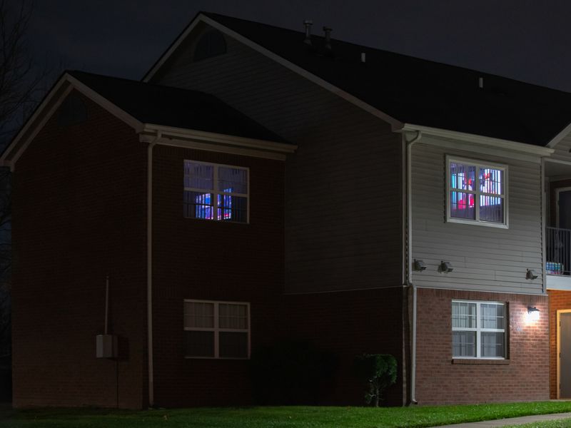 © Daniel Ribar - Image from the VIOLET photography project