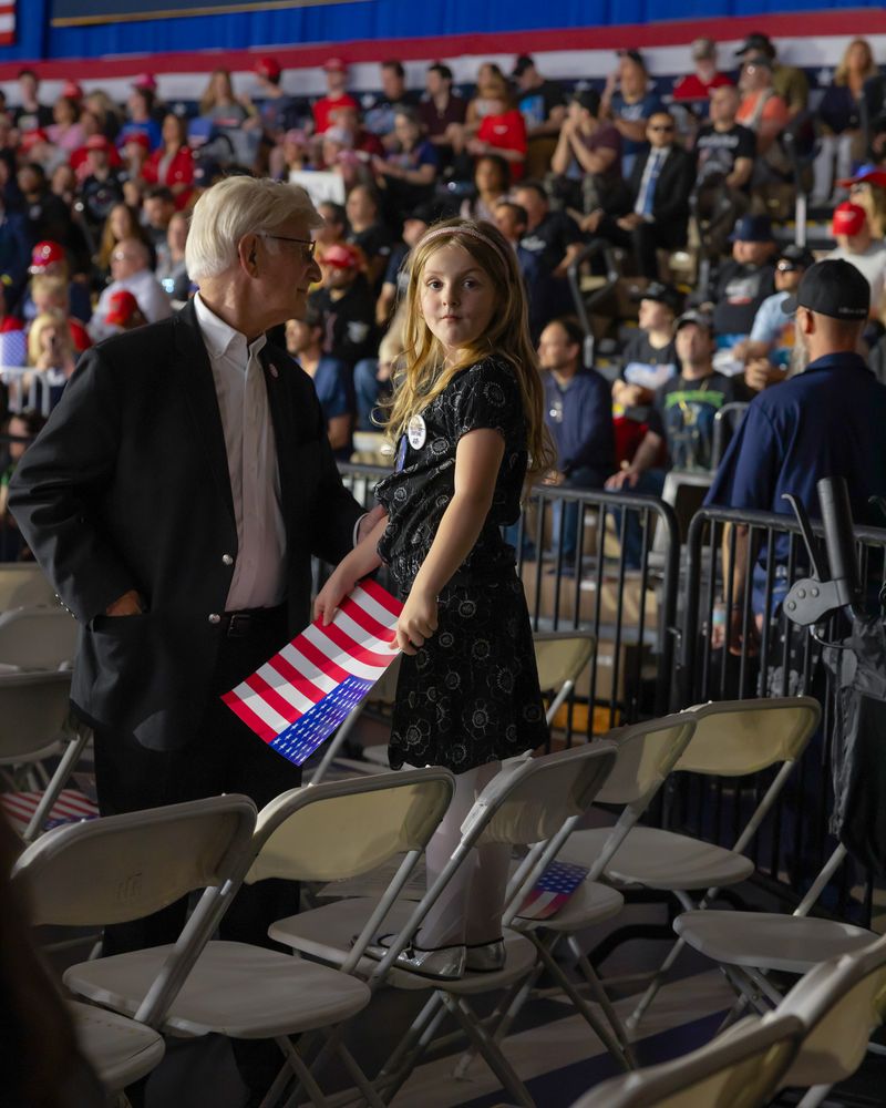 © Daniel Ribar - Image from the VIOLET photography project