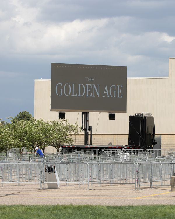 © Daniel Ribar - Image from the VIOLET photography project