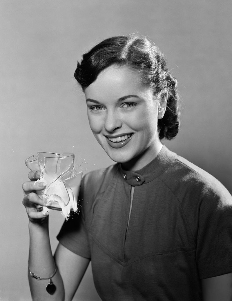 © Weronika Gesicka - Image from the Cliffhanger photography project