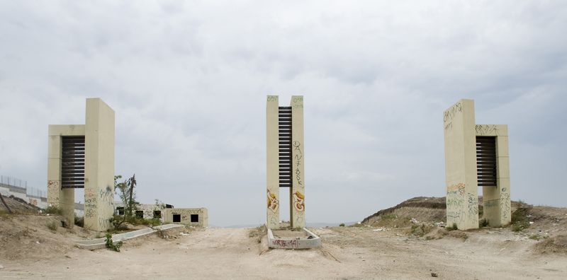 © Mónica Arreola - Image from the Social Disinterest photography project