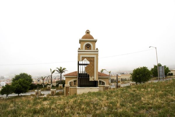 © Mónica Arreola - Image from the Social Disinterest photography project