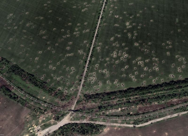 © Maryna Shtanko - Ecological layer: Destruction caused by the Russian war, Vrubivka, Luhansk Oblast (Google Earth Pro).