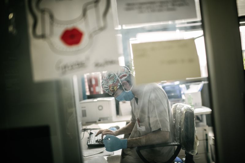 © Maurizio Gjivovich - Image from the youth against the COVID photography project