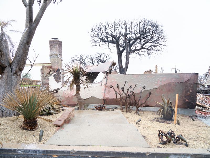 © marc trautmann - Image from the Ashes of Modernism photography project