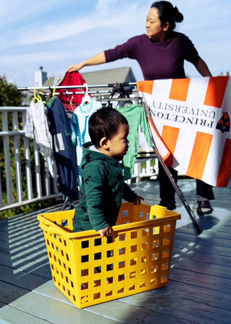 © Li Lin-Liang - 08_Drying Clothes