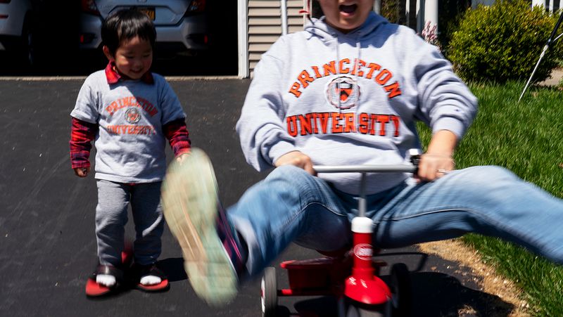 © Li Lin-Liang - 09_Riding