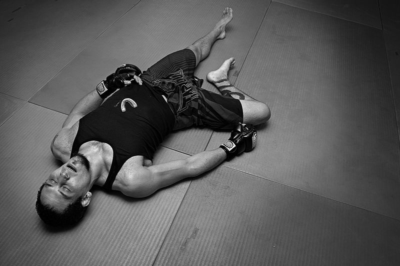 © Carlos Noriega - "Traigo seis millones de maneras de morir solo una de vivir, soy peleador hasta la muerte es lo que quiero decir"