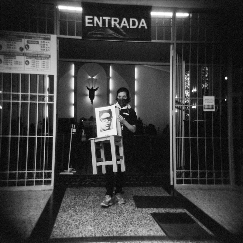 © Viviana Peretti - Image from the Under the veil photography project