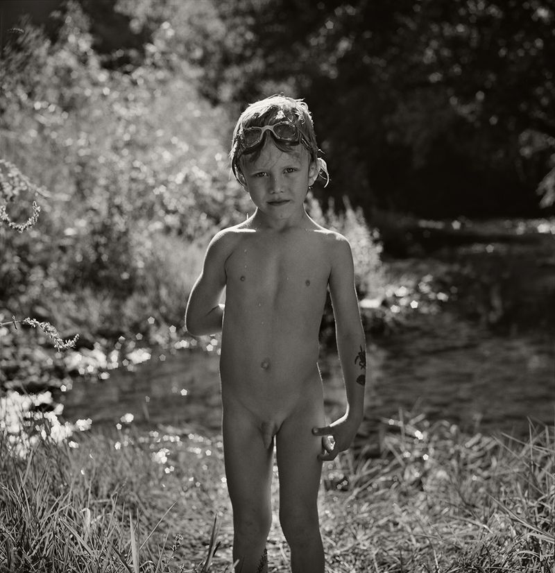 © Paola de Grenet - Image from the At  touching  distance photography project