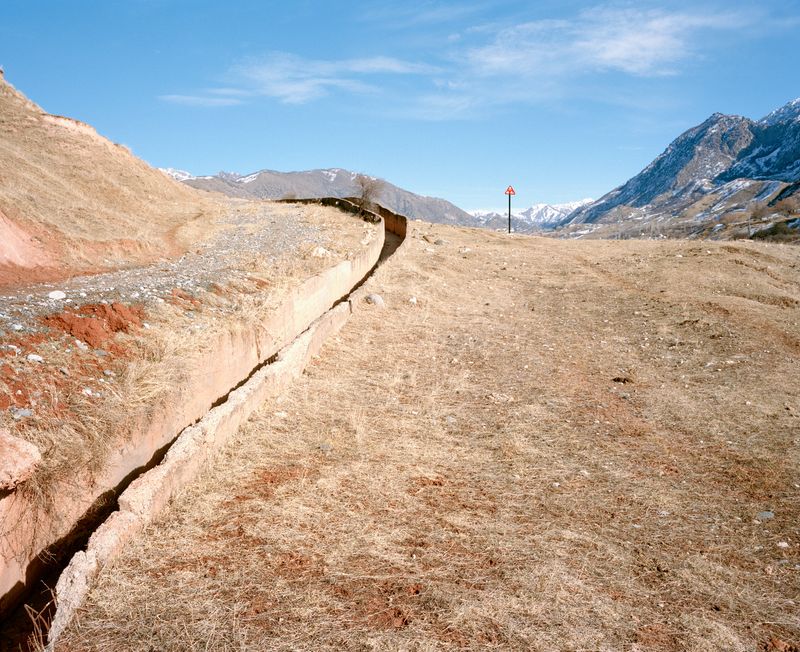 © Alexander Komenda - Image from the Jove's Palace photography project