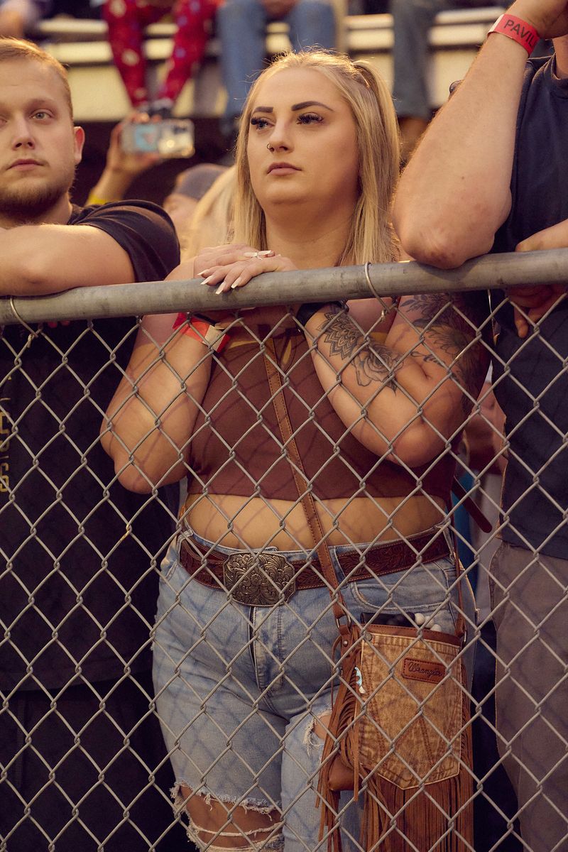 © Simon Burstall - Image from the GRANDSTAND photography project