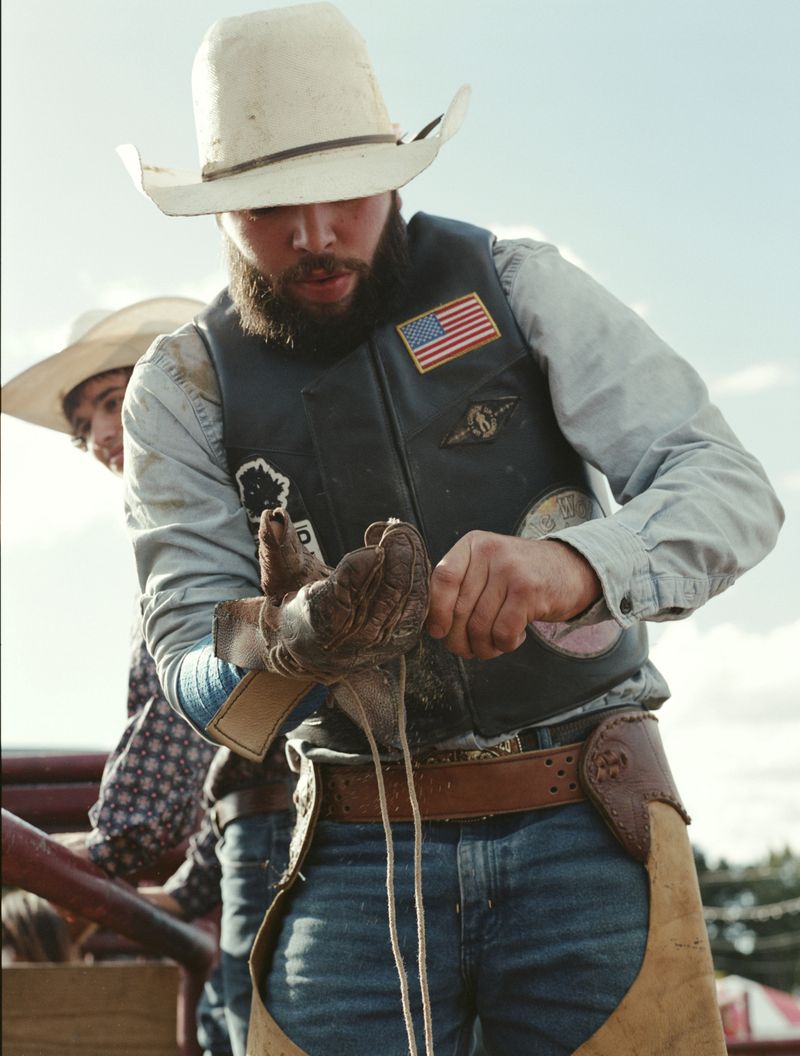 © Simon Burstall - Image from the GRANDSTAND photography project