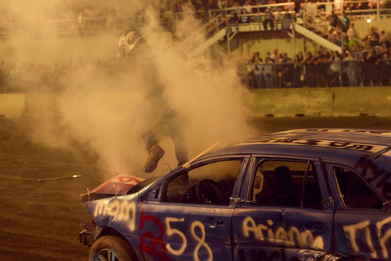 © Simon Burstall - Image from the GRANDSTAND photography project