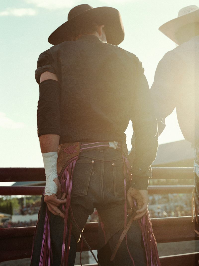 © Simon Burstall - Image from the GRANDSTAND photography project