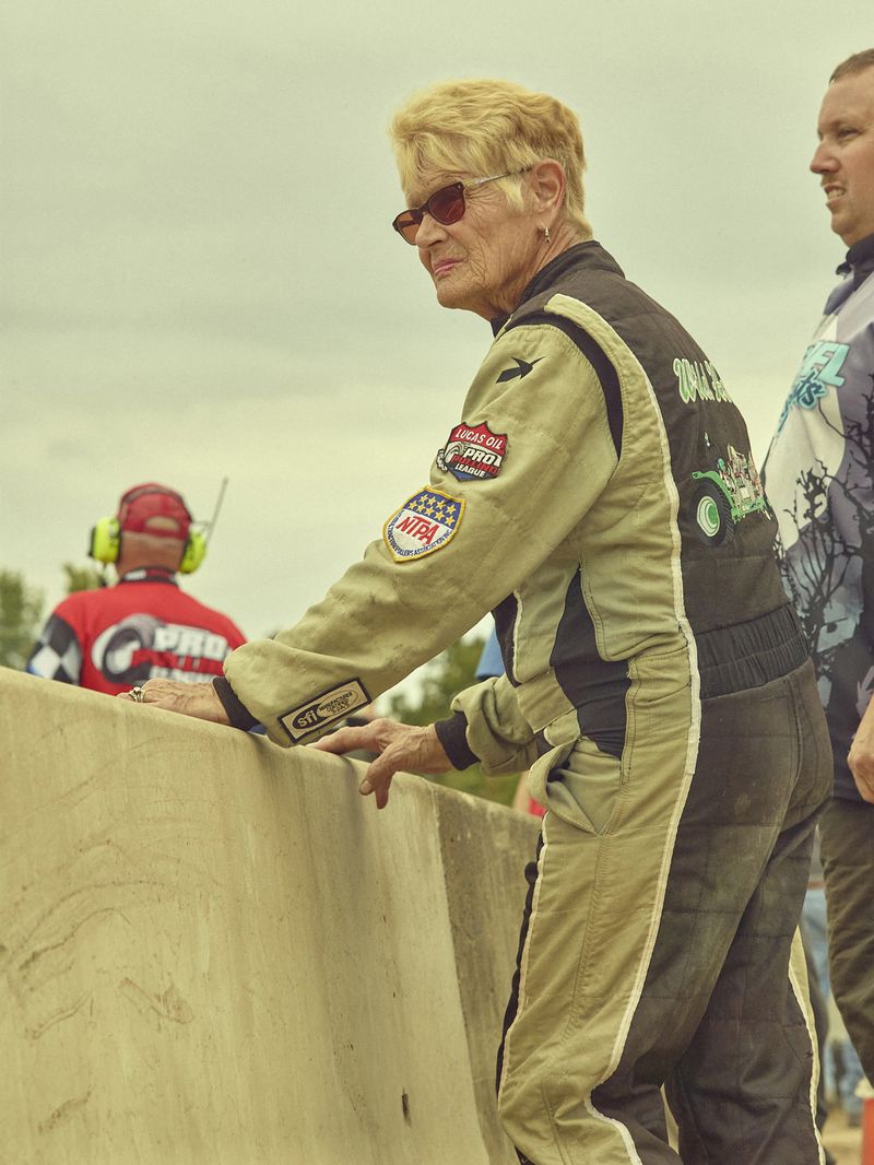 © Simon Burstall - Image from the GRANDSTAND photography project