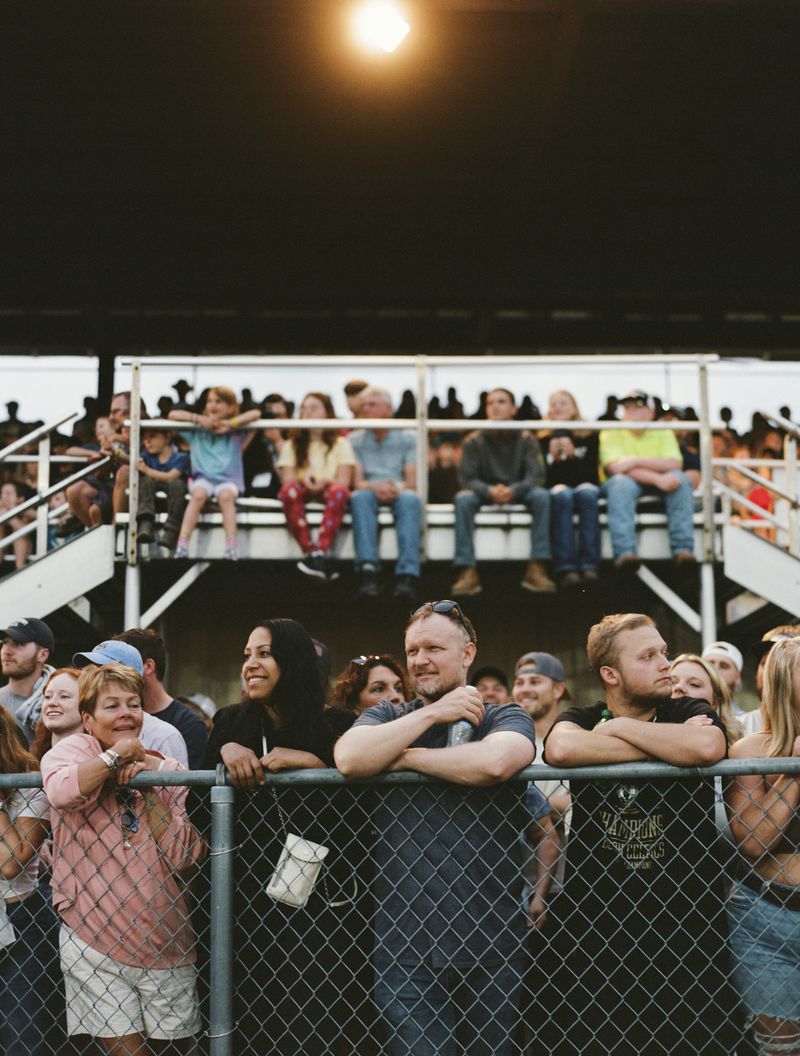 © Simon Burstall - Image from the GRANDSTAND photography project