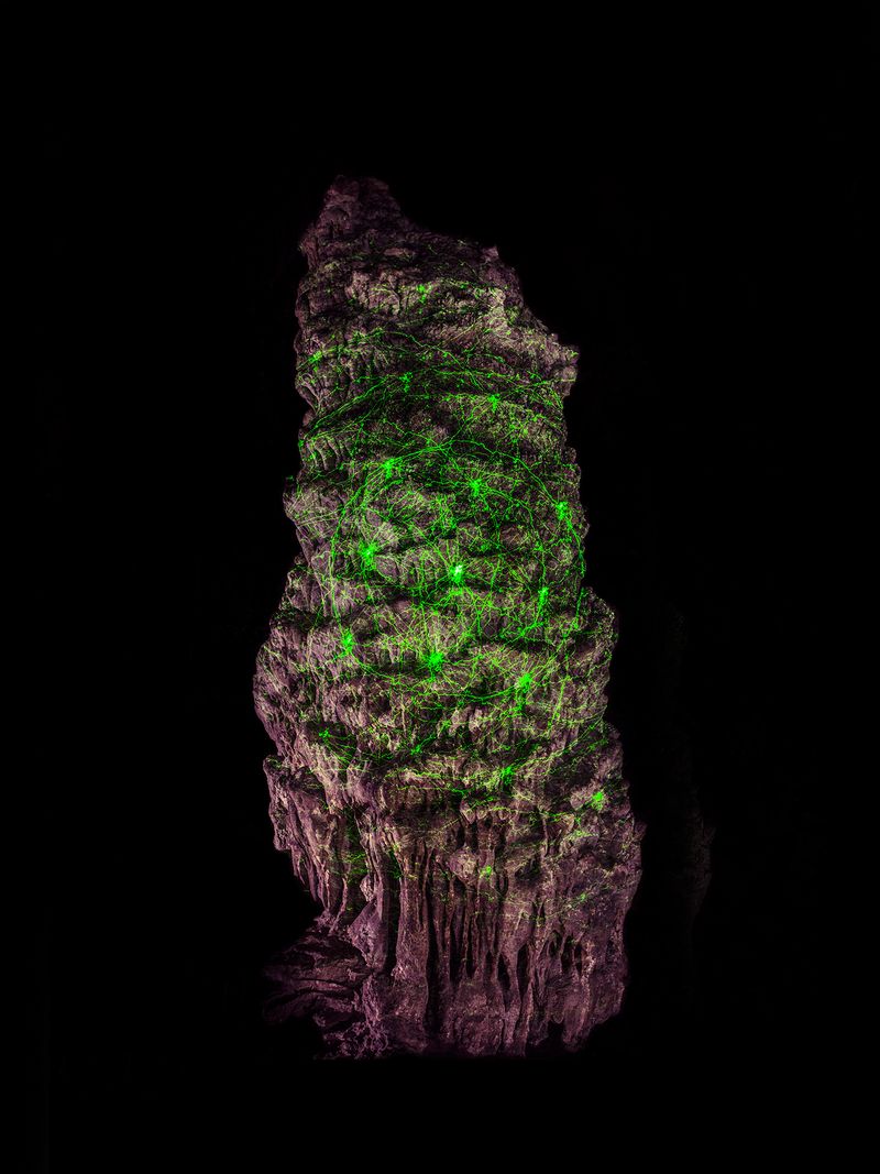 © Ilan Rabchinskey - Image from the FOUNDATION STONE photography project