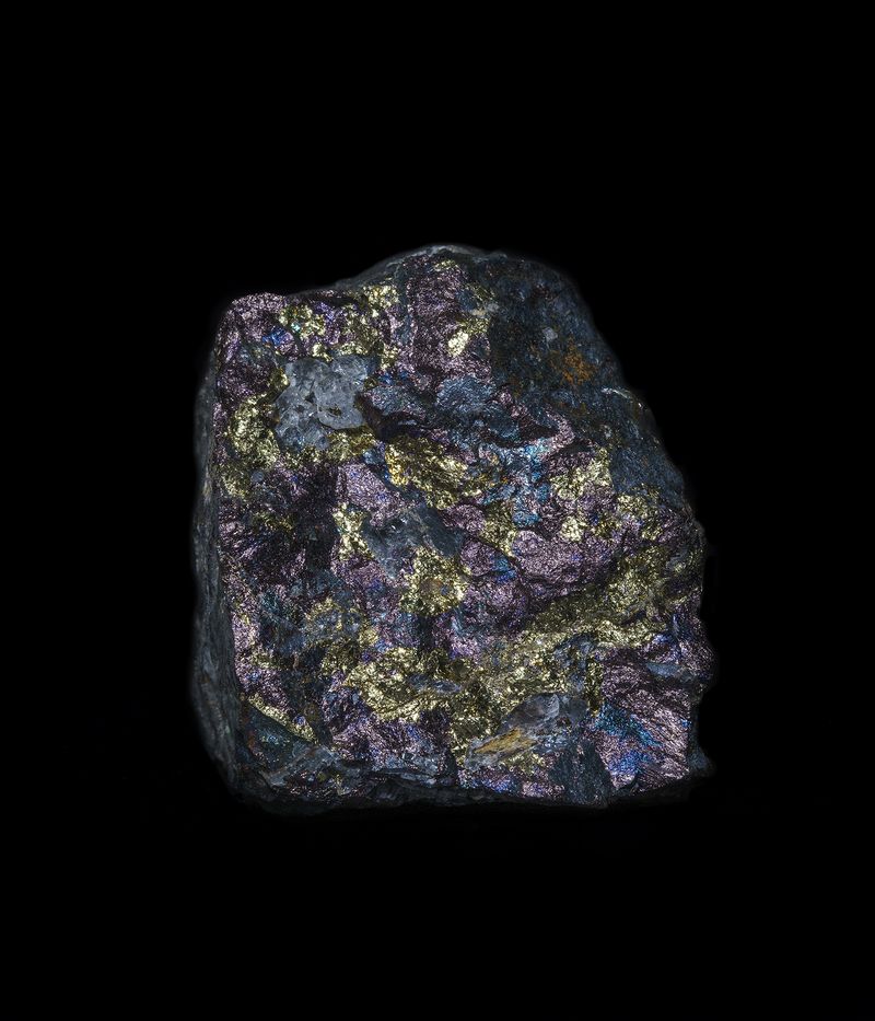 © Ilan Rabchinskey - Seven Metal Ore. Stone composed of seven different metals found in the desert of San Luis Potosi, northern Mexico.