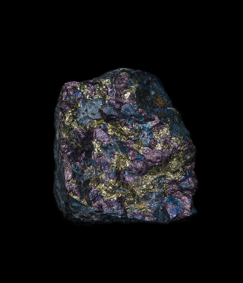 © Ilan Rabchinskey - Seven Metal Ore. Stone composed of seven different metals found in the desert of San Luis Potosi, northern Mexico.