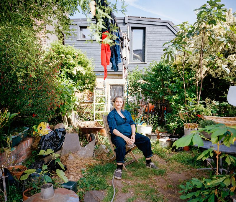 © Mana Baoosh - From the series 'We are more than strangers'- Zoe