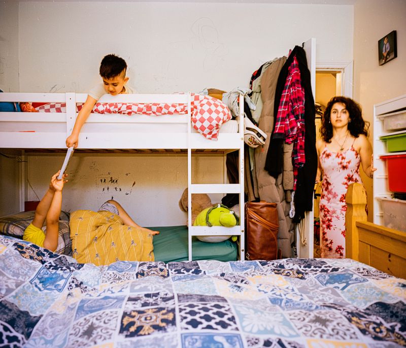 © Mana Baoosh - From the series 'We are more than strangers'- Donya and her children