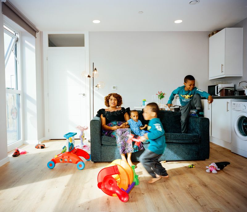 © Mana Baoosh - From the series 'We are more than strangers'- Christine