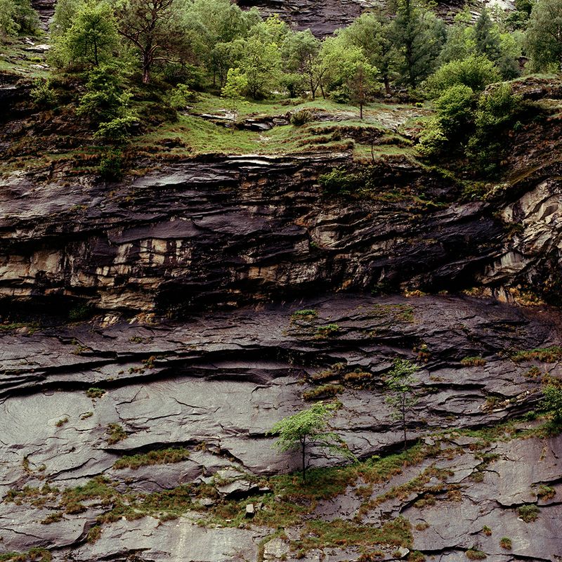 © Sandrine Lagnaz - La falaise de Gondo (46.197435,8.135401), mai 2018. The Gondo cliff (46.197435,8.135401), May 2018.