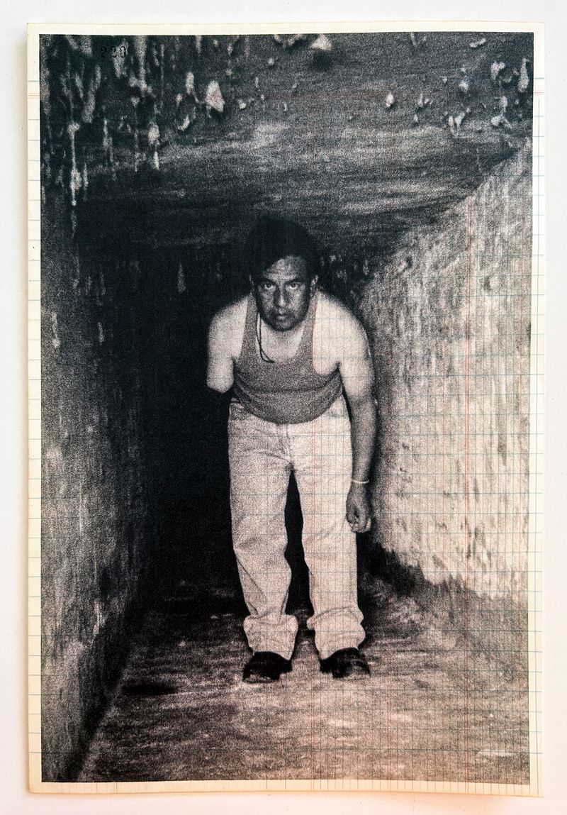 © Arnau Blanch Vilageliu - Image from the Perro que ladra no muerde photography project