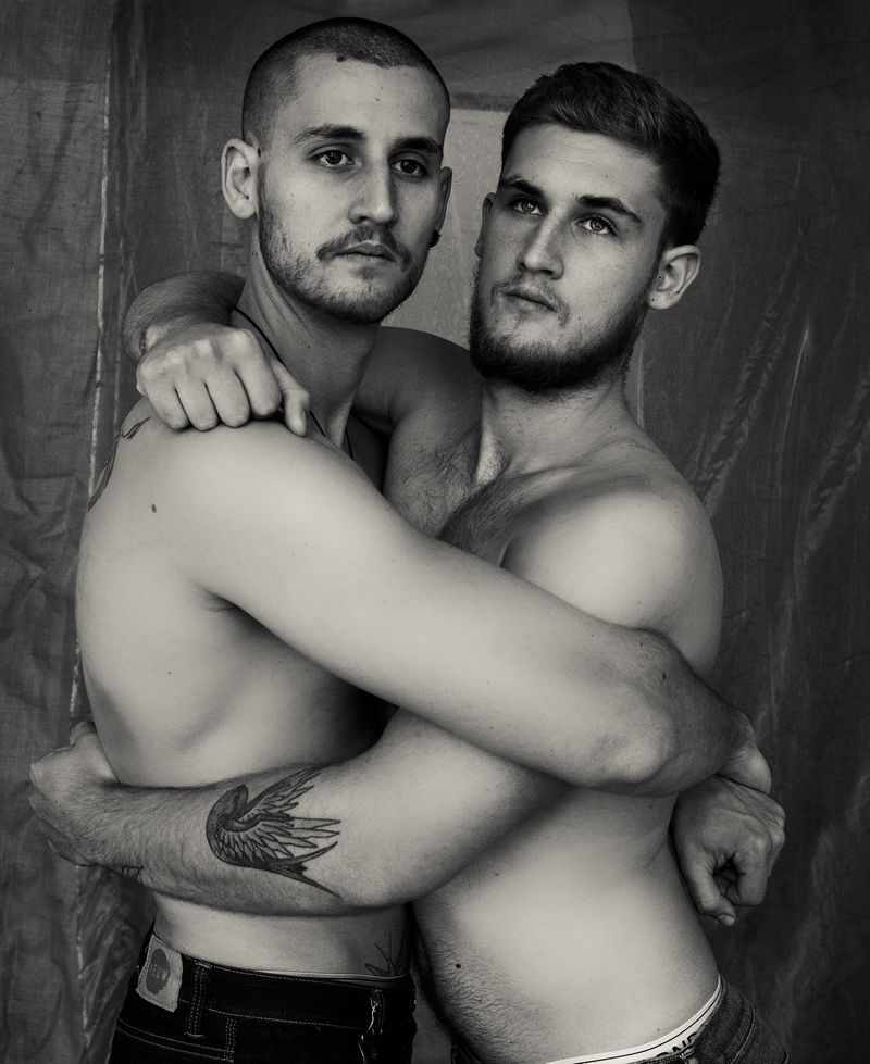 © Katerina Stratos - Brothers: Comfort and Discomfort, 01