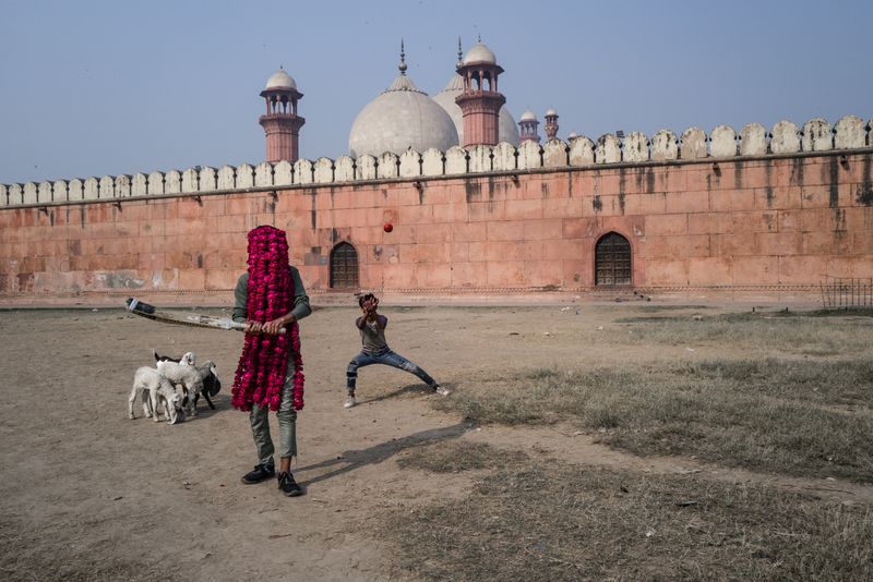 © Marylise Vigneau - Image from the Sehrabandi / سہرا بندی photography project