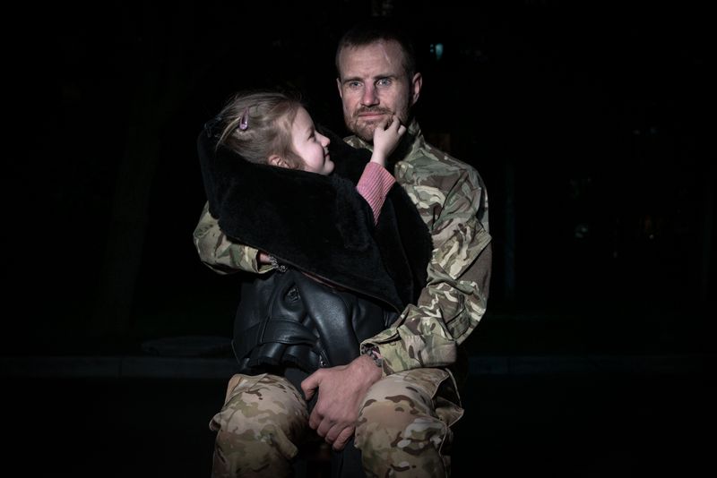 © Marylise Vigneau - Image from the FRONTLINES OF DIGNITY, SHREDDED SKIES AND OTHER LOVE STORIES photography project