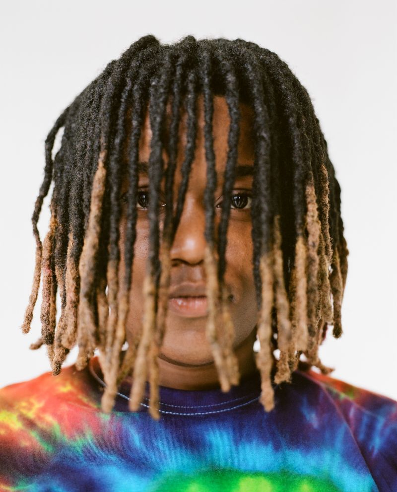 © lindsay perryman - Image from the The Colors We Don't See At The End Of The Rainbow photography project