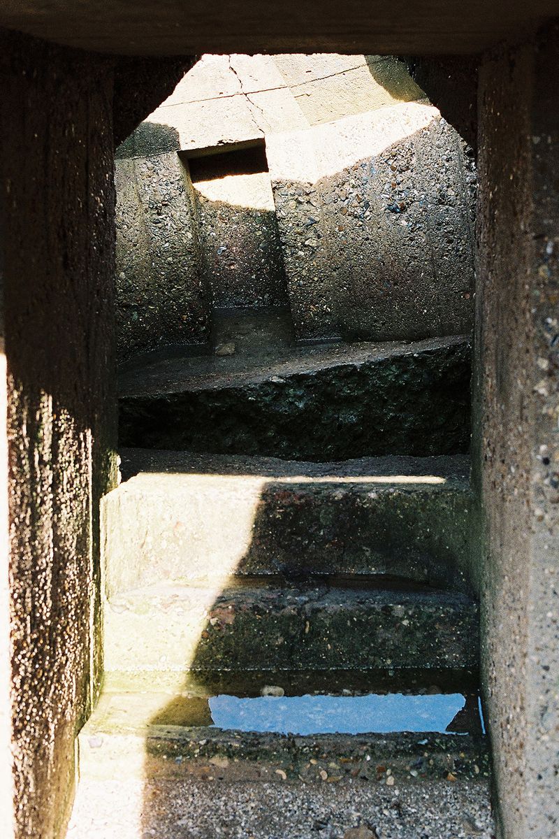 © Henry Roy - Image from the THE OTHER SIDE photography project