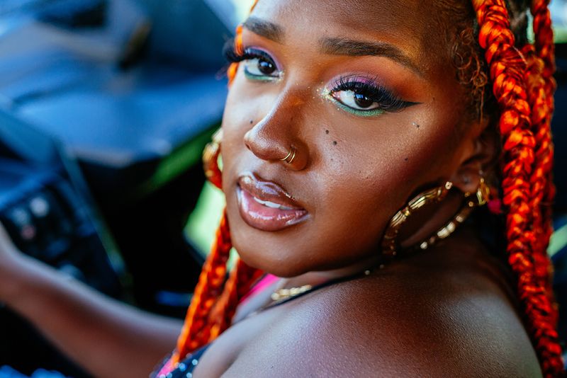 © Cholandesa - Image from the LUNULA; UÑA I KULTURA photography project