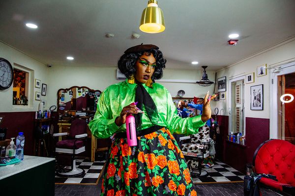 © Cholandesa - Image from the LUNULA; UÑA I KULTURA photography project