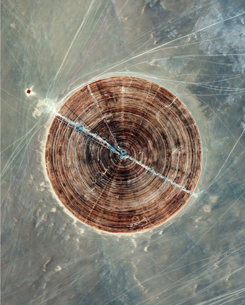 © Paul Mesnager - Image from the Geography of Domination photography project