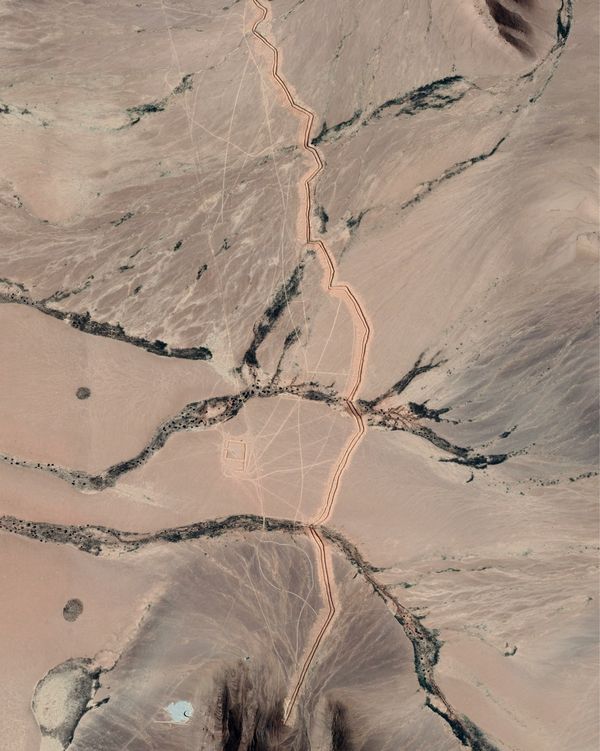 © Paul Mesnager - Image from the Geography of Domination photography project