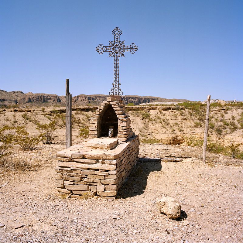 © Ariana Gomez - Image from the The Blue of Distance photography project