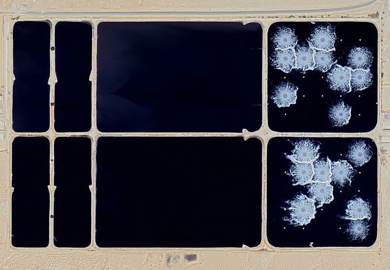 © Anke Loots - Image from the 17.7, -28.6, +6.2° photography project