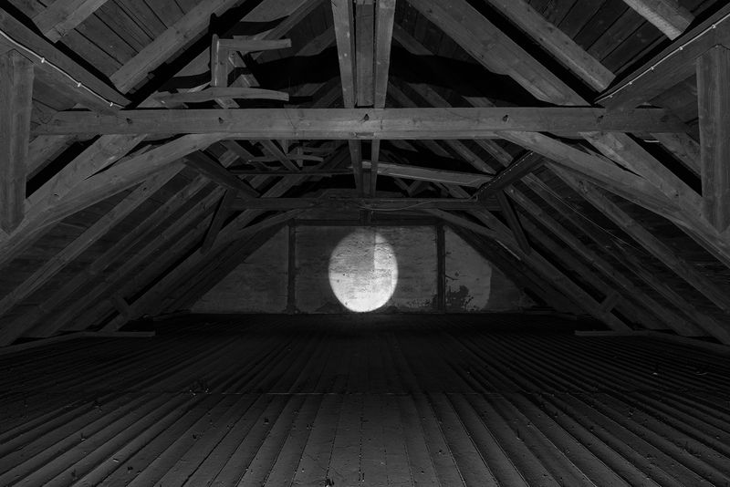 © Elena Helfrecht - Entrance, 2019 | The Attic.