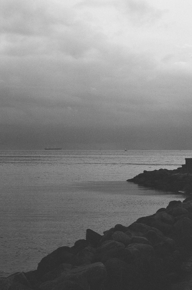 © Julia Mejnertsen - Image from the SHADOW FLEET photography project