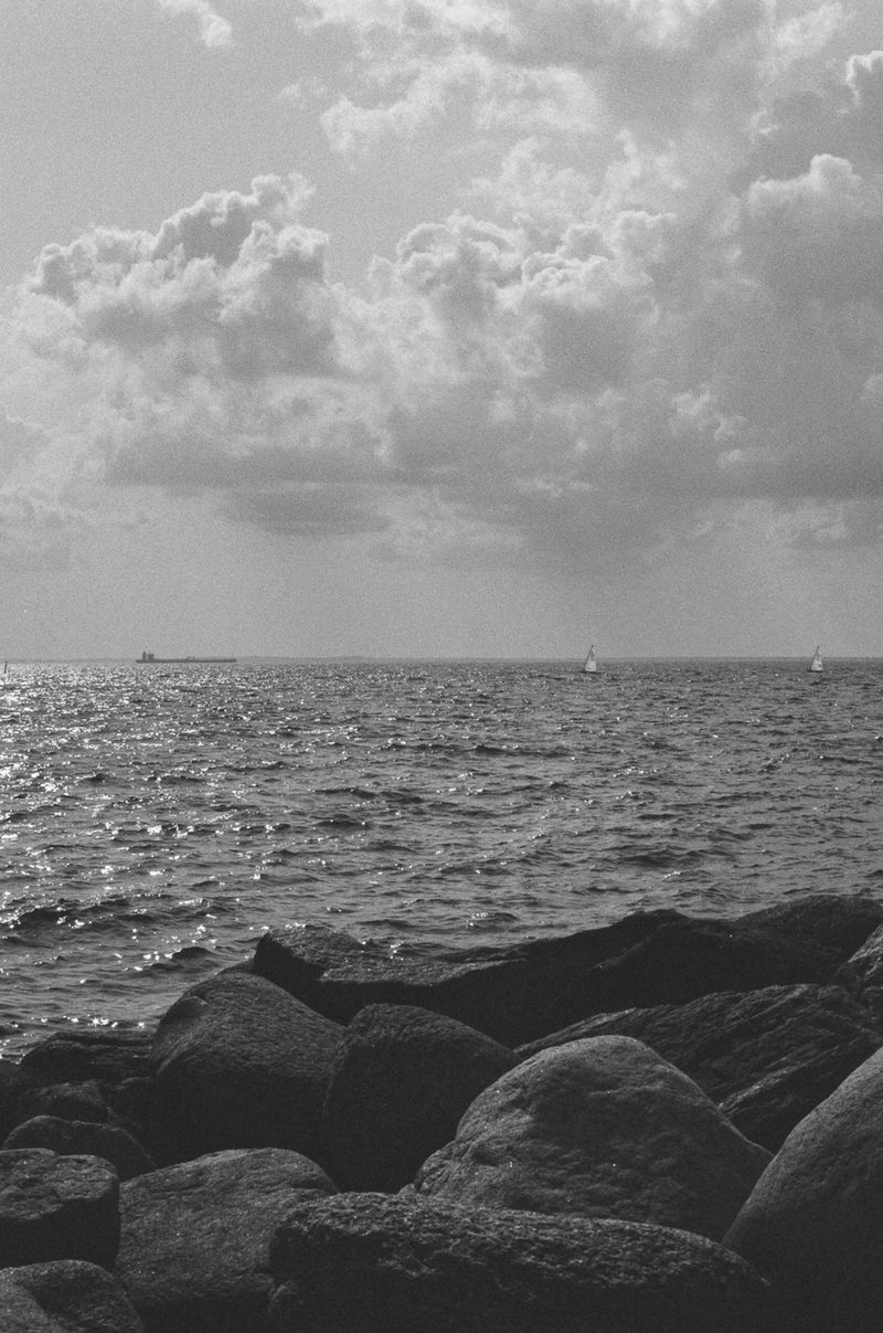 © Julia Mejnertsen - Image from the SHADOW FLEET photography project