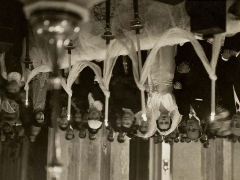 © Liza Ambrossio - Image from the The rage of devotion photography project