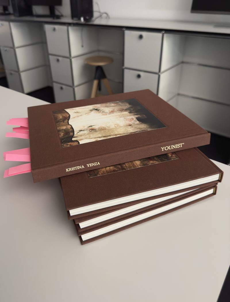 © Kristina Yenza - Image from the YOUNIST' photography project