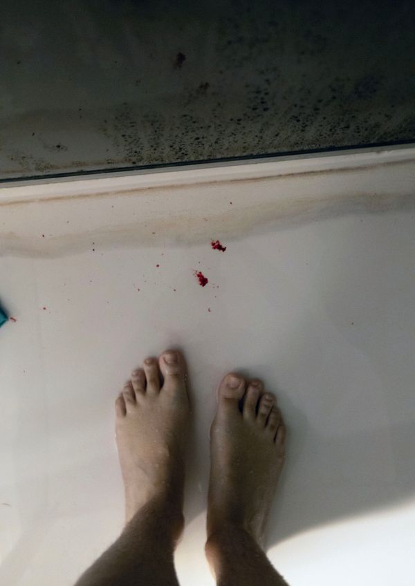 © lara vR - Image from the Beneath the surface photography project