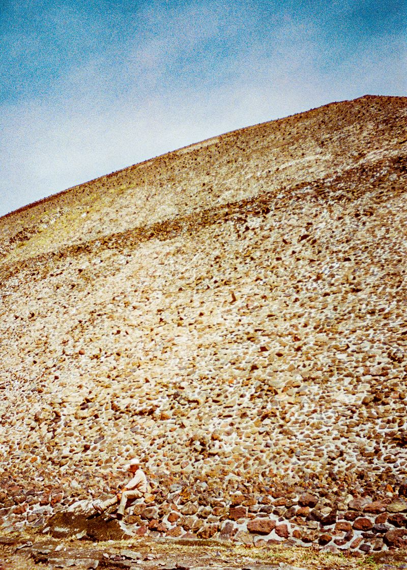 © Sara Shewfelt - "Solito." Teotihuacán. 2023.