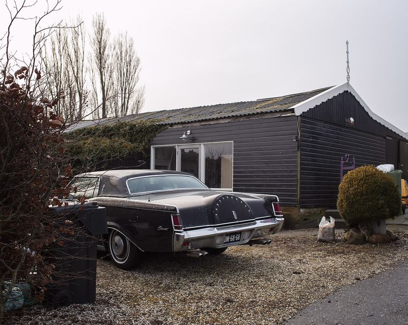 © Rob Severein - 6. An old Lincoln Continental as a symbol of authenticity, freedom and an independent life.